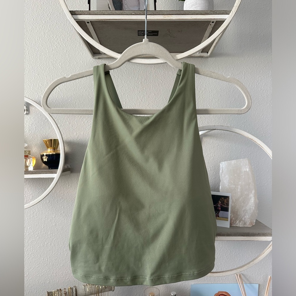 Athleta women’s tank